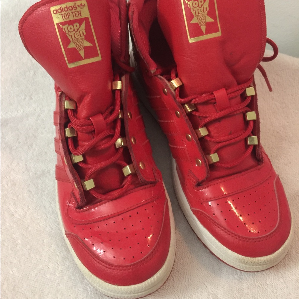 Adidas youth size 6 sneakers